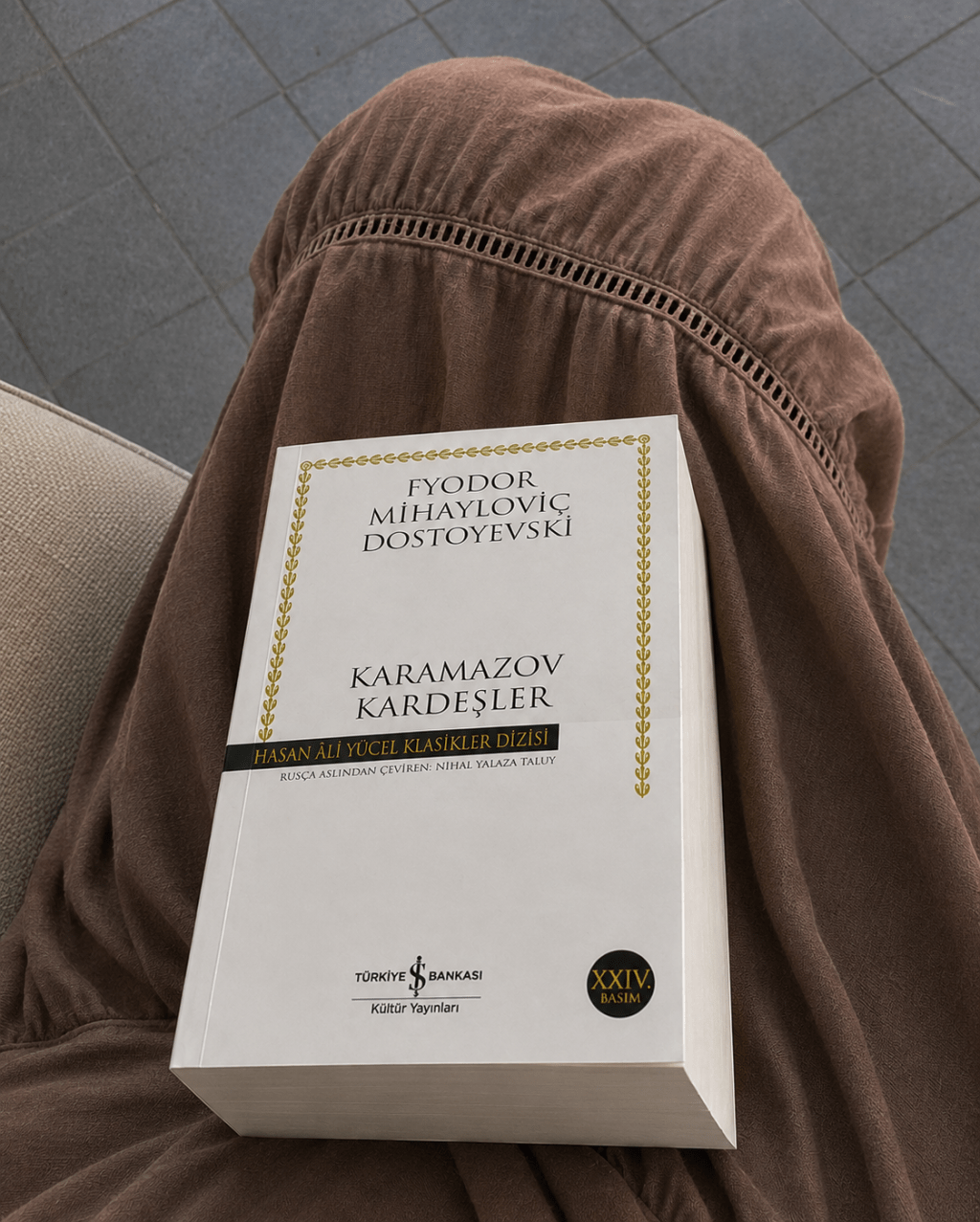 Karamazov Kardeşler-Fyodor Dostoevsky