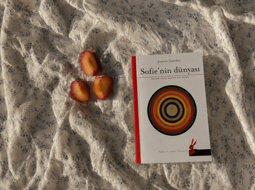 Sophie’nin Dünyası–Jostein Gaarder